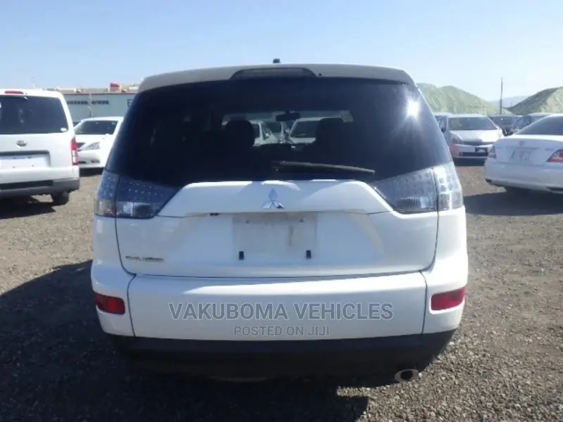 Mitsubishi Outlander 2007 White