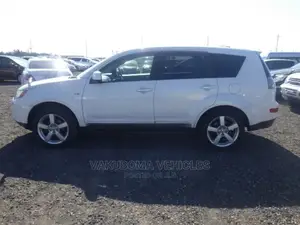 Mitsubishi Outlander 2007 White