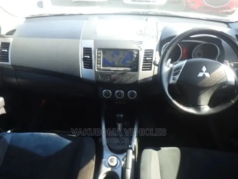 Mitsubishi Outlander 2007 White