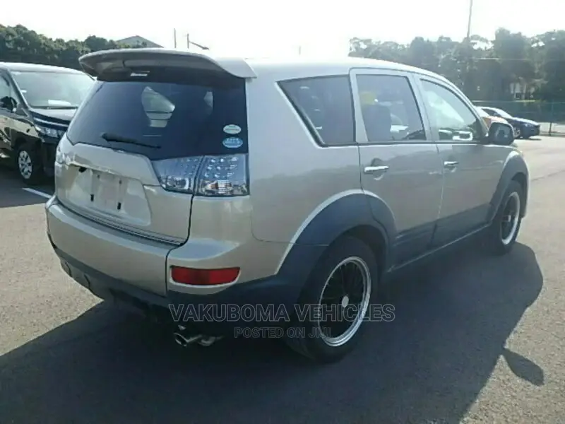 Mitsubishi Outlander 2006 Gold
