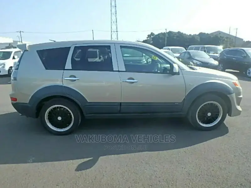Mitsubishi Outlander 2006 Gold