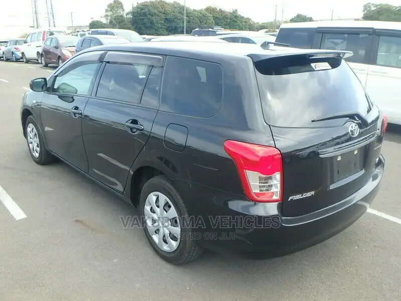 Toyota Corolla Fielder 2010 Black