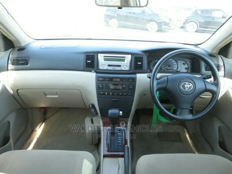 Toyota Corolla RunX 2004 Gold