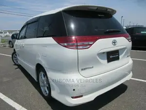 Toyota Estima 2007 White