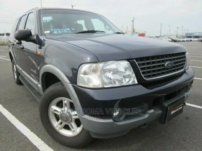 Ford Explorer 2001 Blue