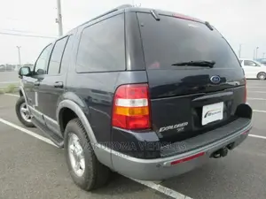 Ford Explorer 2001 Blue