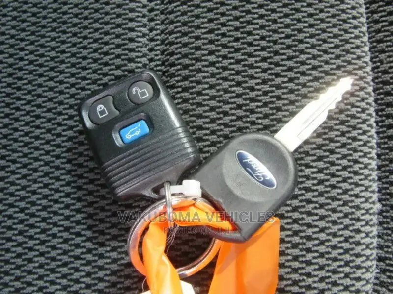 Ford Explorer 2001 Blue