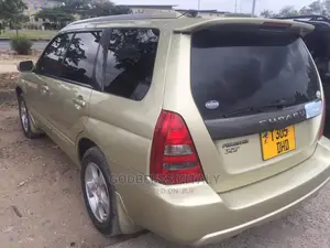 Subaru Forester 2002 Gold