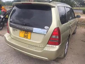Subaru Forester 2002 Gold