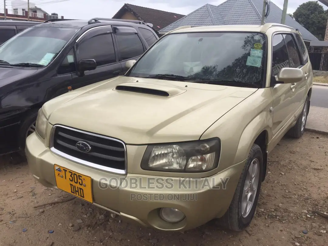 Subaru Forester 2002 Gold