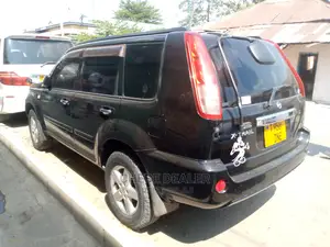 Nissan X-Trail 2005 2.0 Black