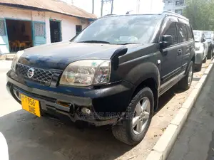Nissan X-Trail 2005 2.0 Black