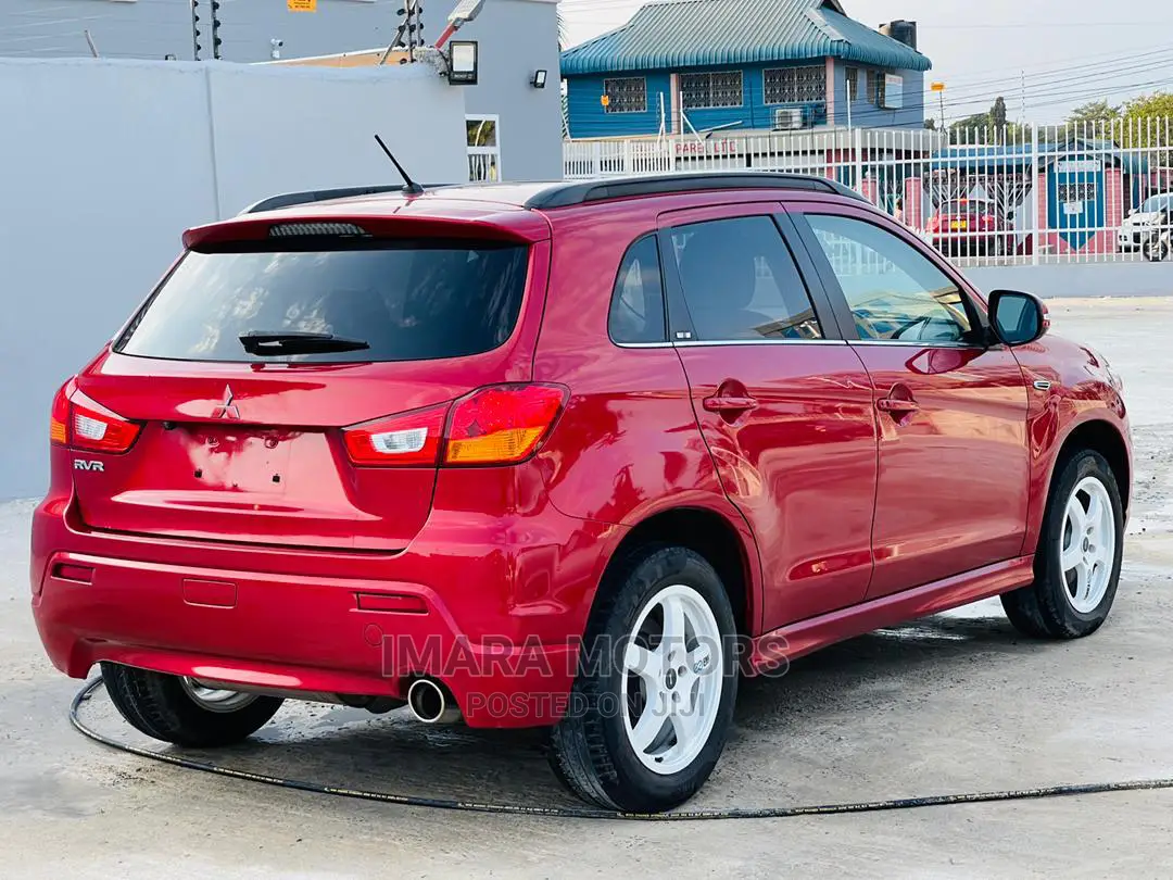 Mitsubishi RVR 2010 Red