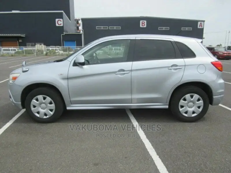 Mitsubishi RVR 2010 Silver