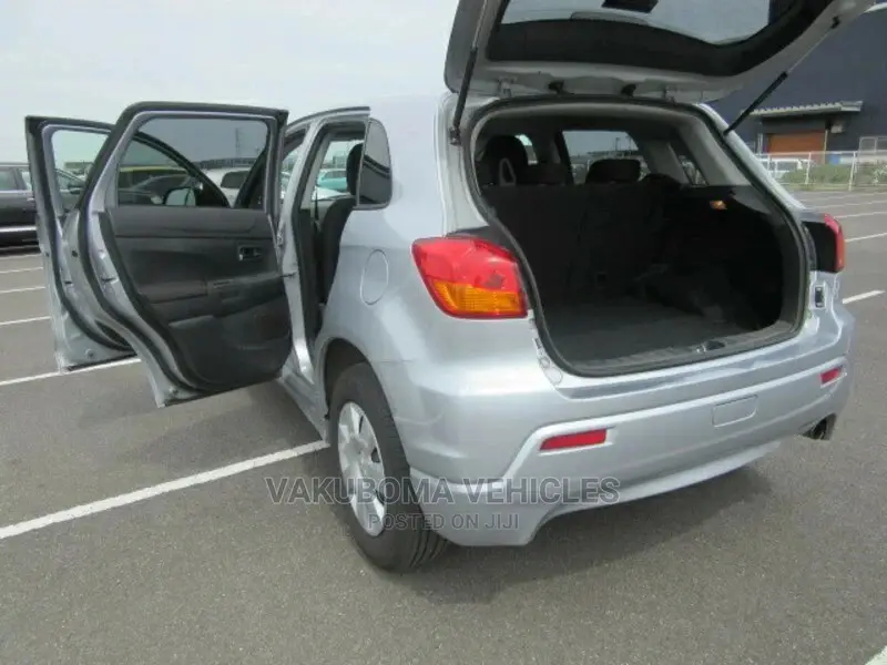 Mitsubishi RVR 2010 Silver