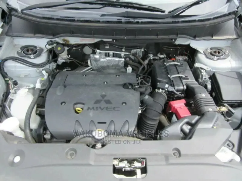 Mitsubishi RVR 2010 Silver
