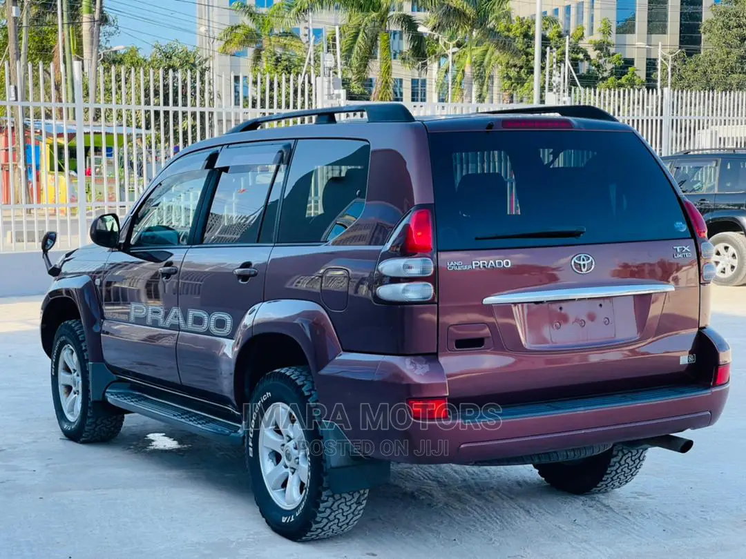 Toyota Land Cruiser Prado 2006 Red