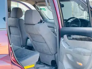 Toyota Land Cruiser Prado 2006 Red
