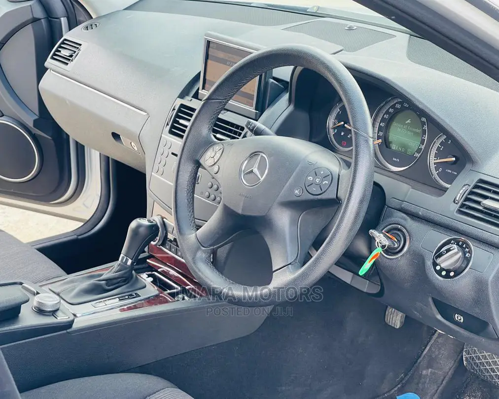Mercedes-Benz C-Class 2008 Silver