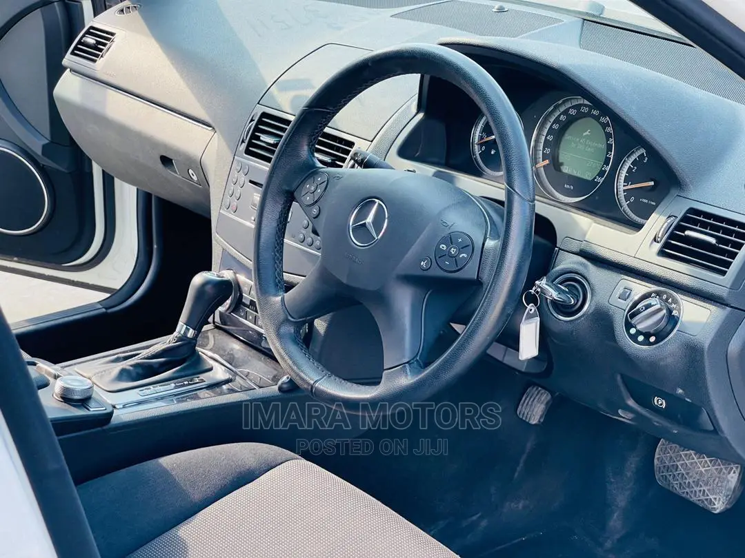 Mercedes-Benz C-Class 2008 White