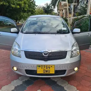Toyota Corolla Spacio 2004 Silver