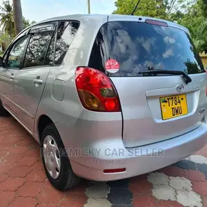 Toyota Corolla Spacio 2004 Silver