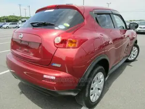 Nissan Juke 2010 Red