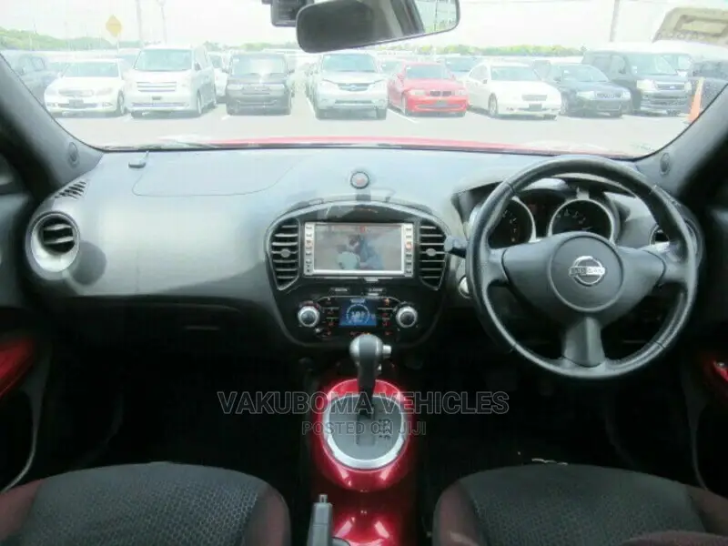 Nissan Juke 2010 Red