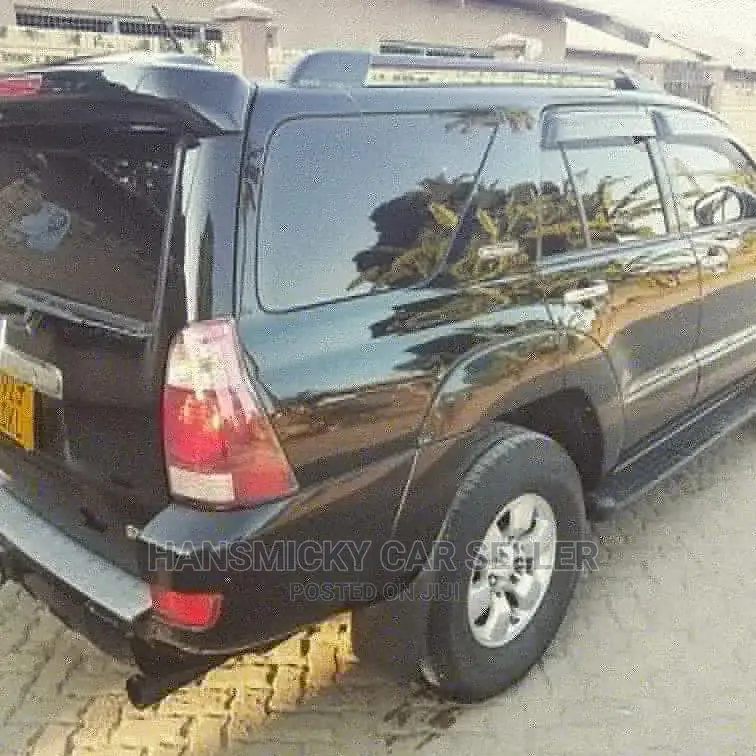 Toyota Hilux Surf 2005 Black