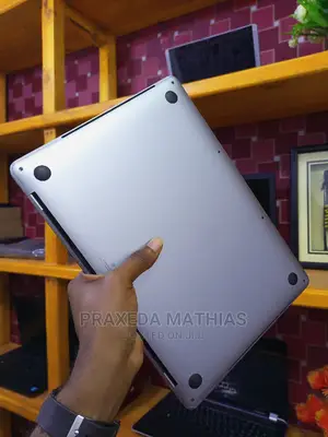 Laptop Apple MacBook Air 2018 8GB Intel Core I5 SSD 256GB