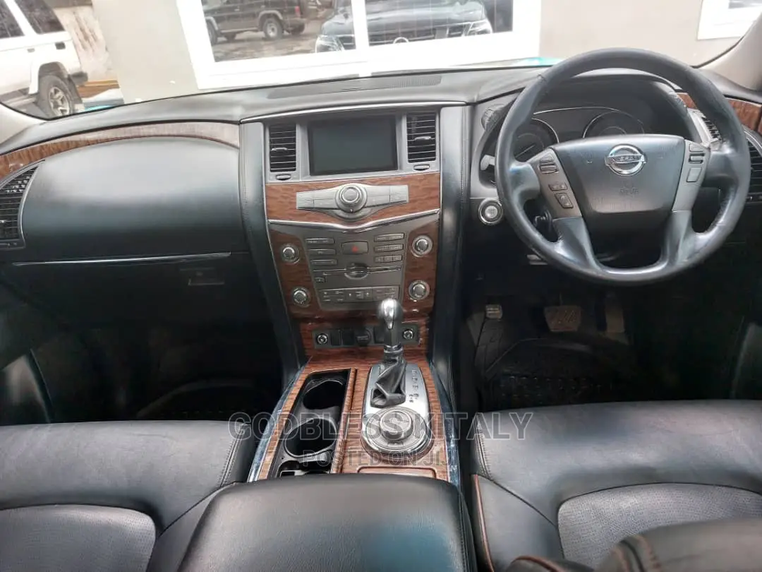 Nissan Patrol 2014 Beige