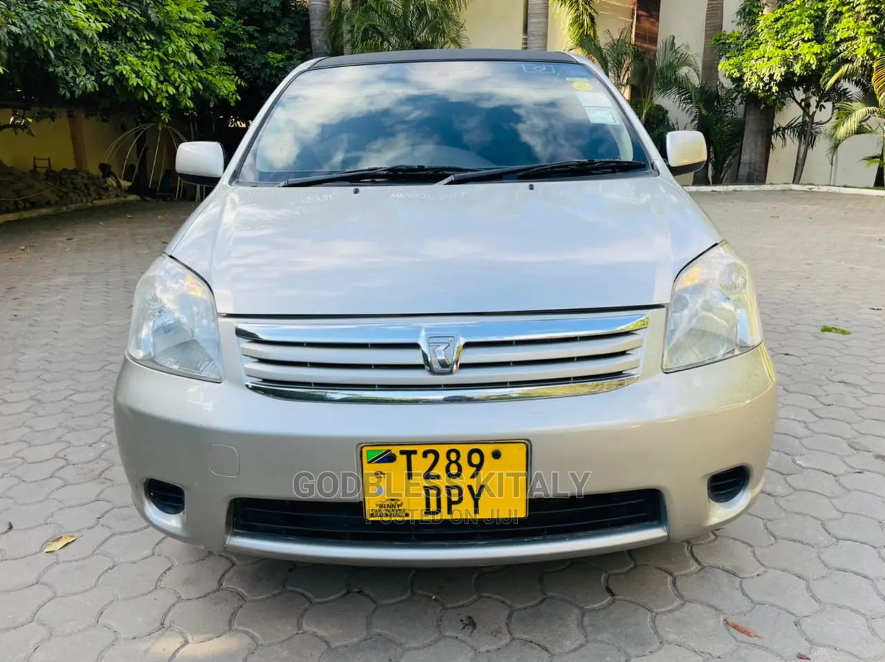 Toyota Raum 2007 Silver