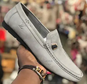Luisvuttion Gray