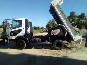 Mistubish Fuso Canter