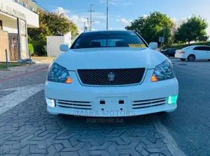 Toyota Crown 2004 White