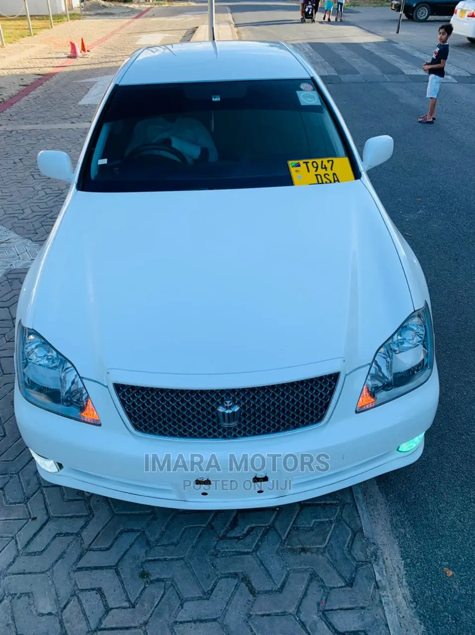 Toyota Crown 2004 White