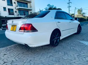 Toyota Crown 2004 White