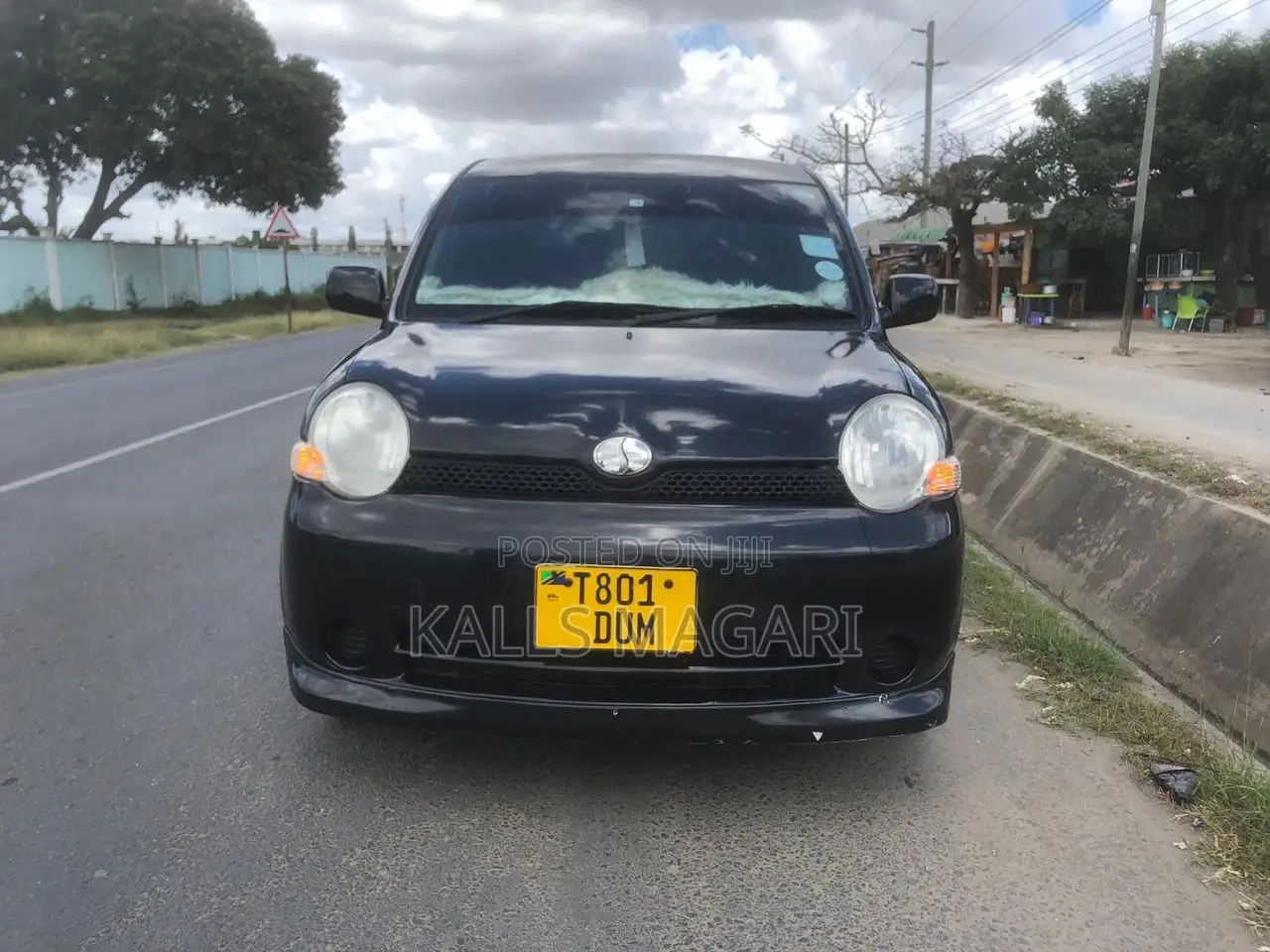 Toyota Sienta 2006 Black