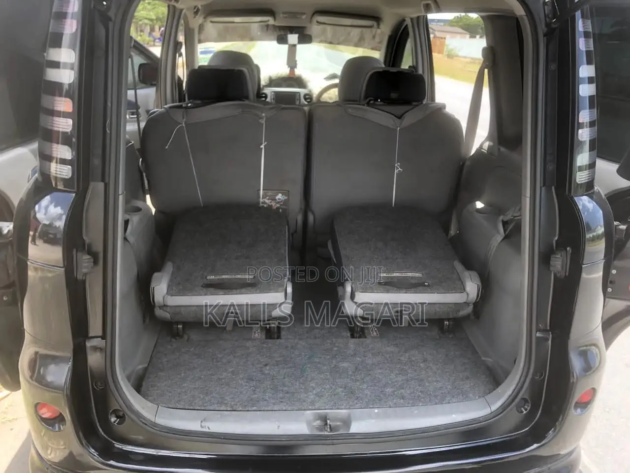 Toyota Sienta 2006 Black