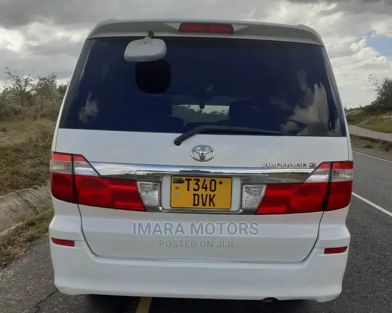 Toyota Alphard 2005 White