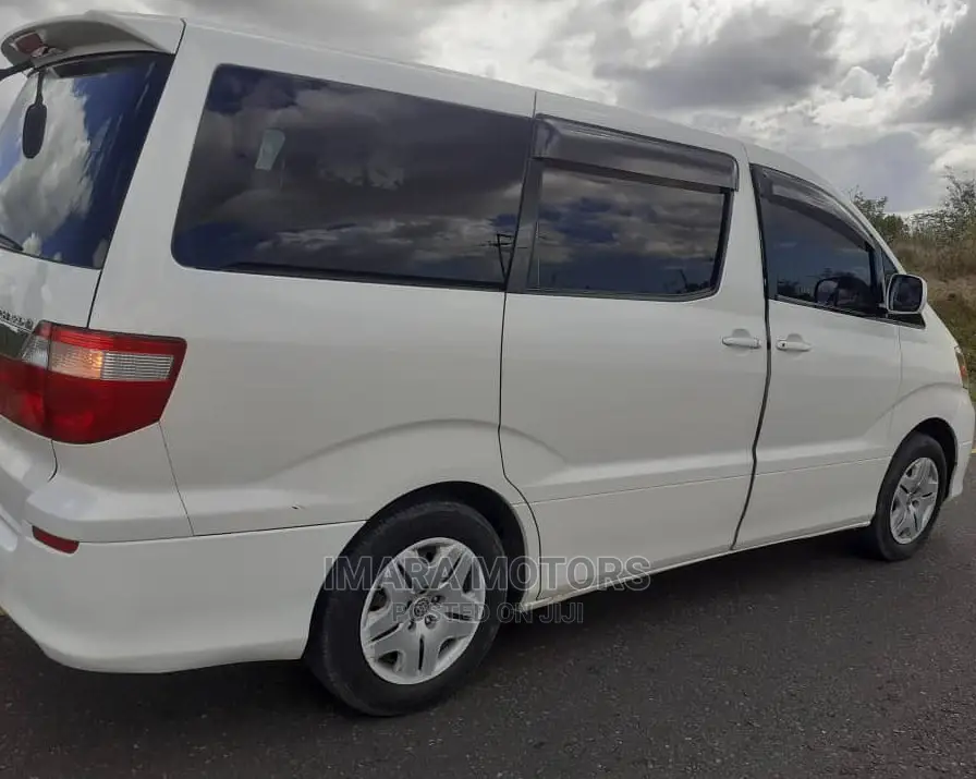Toyota Alphard 2005 White