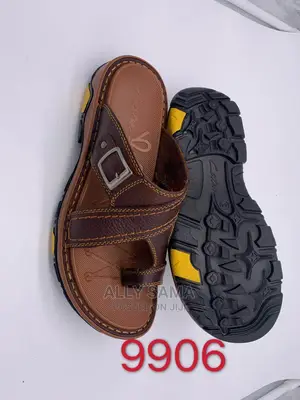Open Shoes Brown