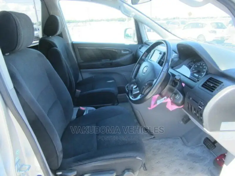 Toyota Alphard 2003 Silver