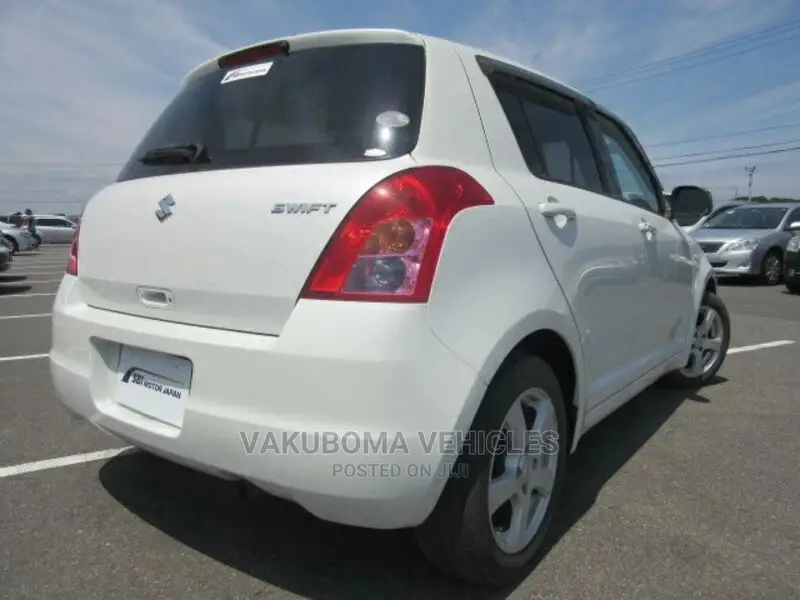 Suzuki Swift 2009 White