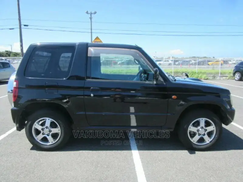 Mitsubishi Pajero 2006 Black