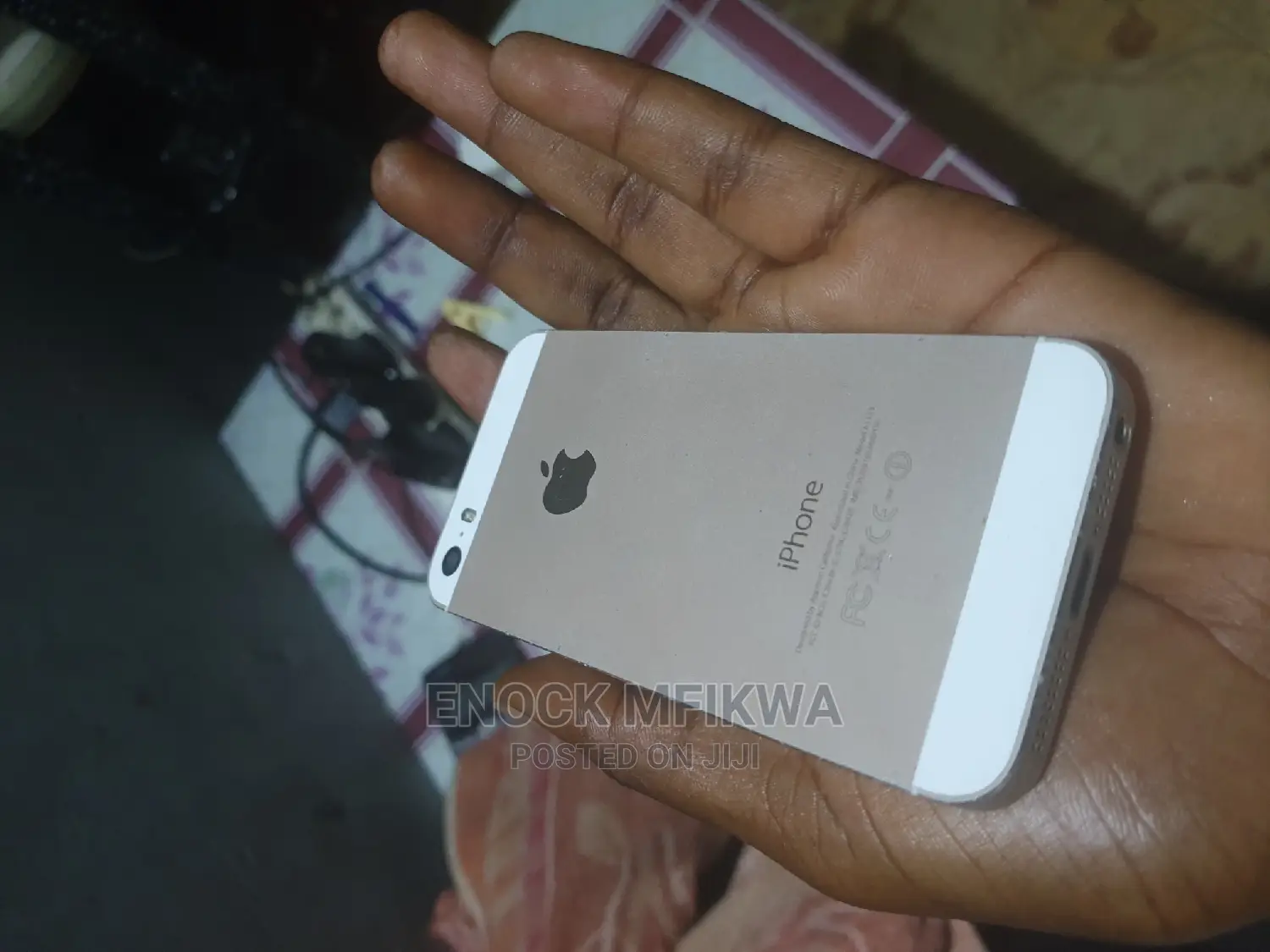 Apple iPhone 5s 16 GB Silver