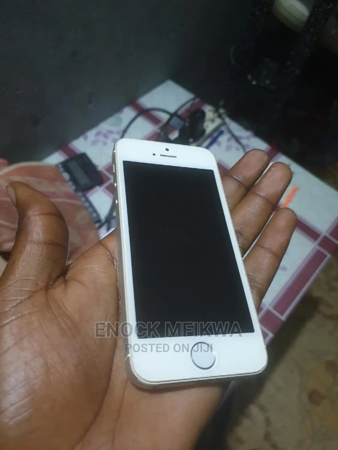 Apple iPhone 5s 16 GB Silver