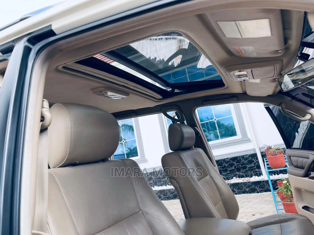 Toyota Land Cruiser 2001 White
