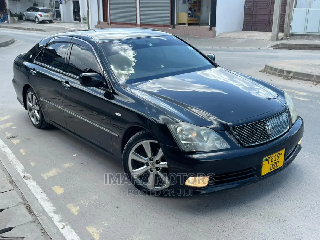 Toyota Crown 2006 Black