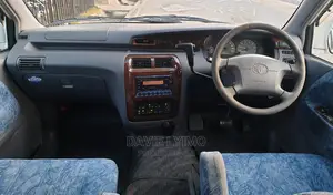 Toyota Noah 2002 Off White